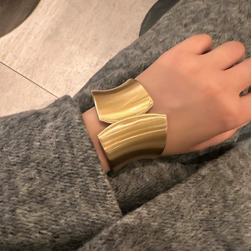 Detsccda | Retro Exaggerated Metal Wide Brushed Bracelet Women’s Niche Temperament Autumn Winter Sweater Accessory European American Fashion Jewelry