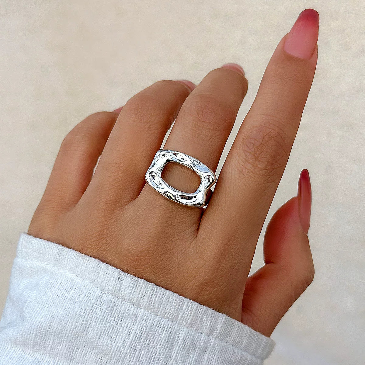 European And American Cross-Border Exaggerated French Metal Glossy Butterfly Ring Women'S Simple Bow Two-Finger Ring Ring