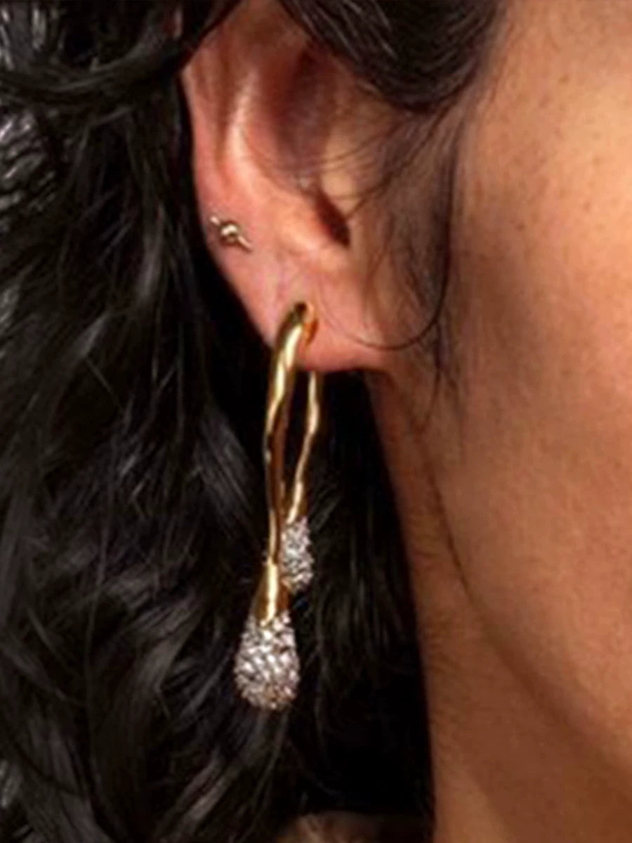 Niche Design, European And American Personality, High-End Sense, Extremely Simple Gold And Silver Contrasting Liquefied Water Droplets And Diamond Long Slim Earrings