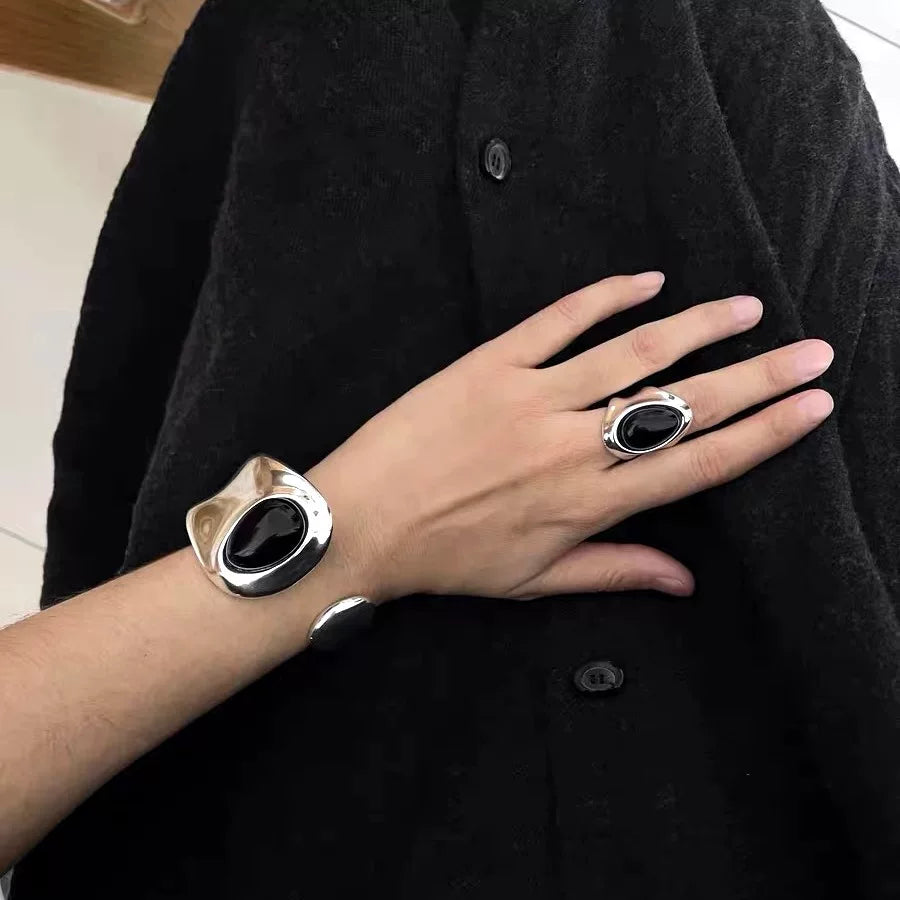 Niche Design Black Onyx Inlaid Bracelet New Chinese Style Metal Opening Adjustable Bracelet European And American Fashion Versatile Women