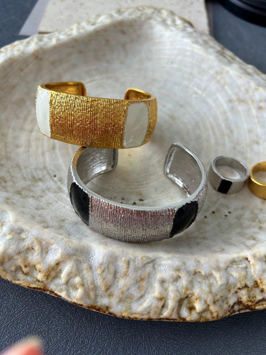 Niche Design European And American Fashion Gold Wide Version Bracelet Sparkling Opening Adjustable Color Matching Bracelet Accessible Luxury Women