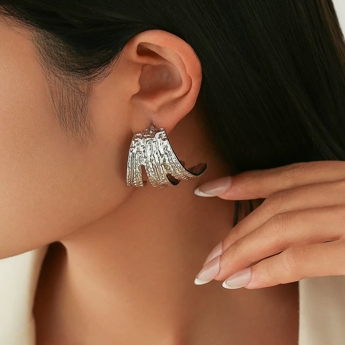 European And American Earrings, Cool Style Metal Sequin Earrings For Women, Niche Irregular Geometric C-Shaped Earrings