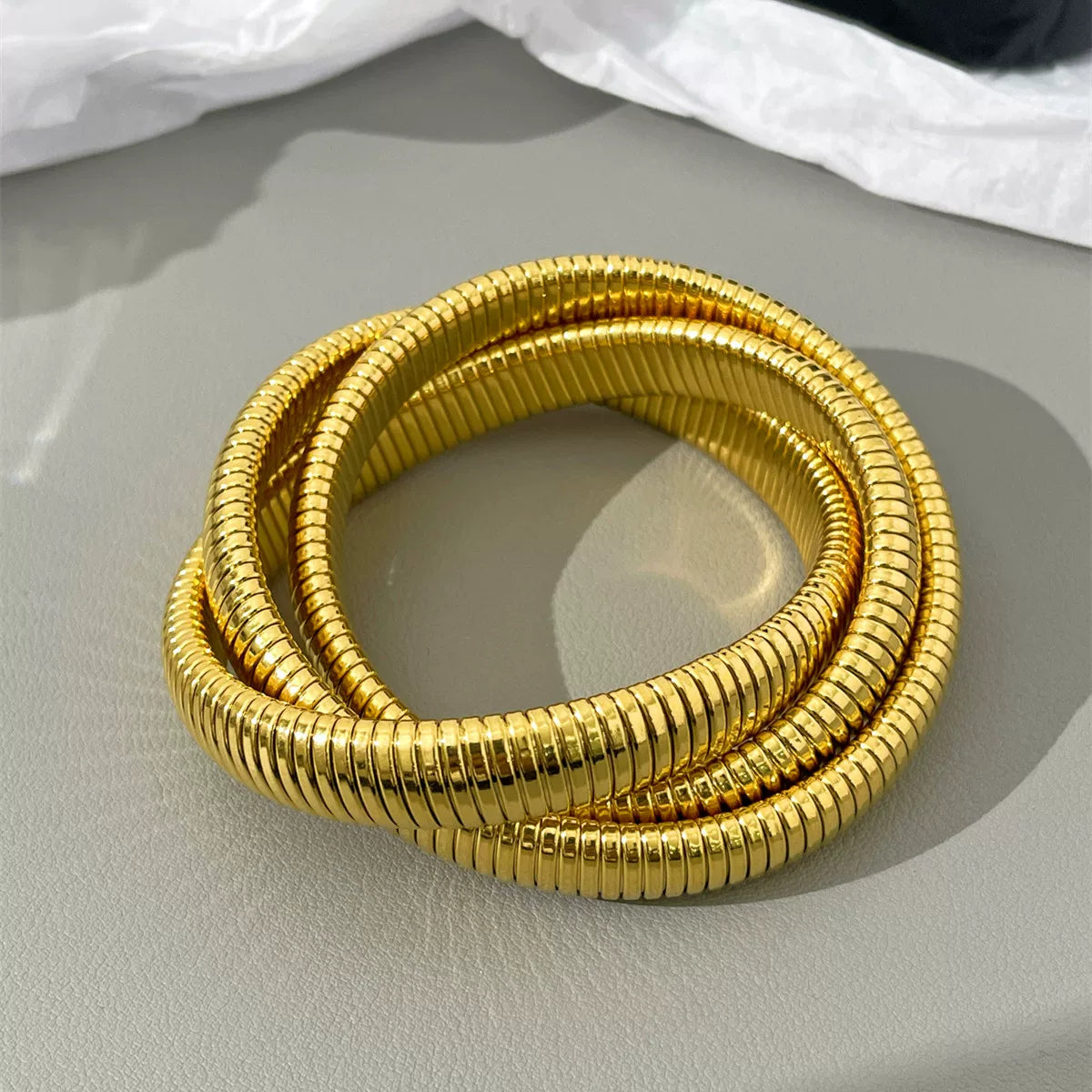 Threaded Metal Wide Spring Bracelet For Women, European And American Personality, Exaggerated, Fashionable, Versatile, Retro Temperament Bracelet, Bracelet