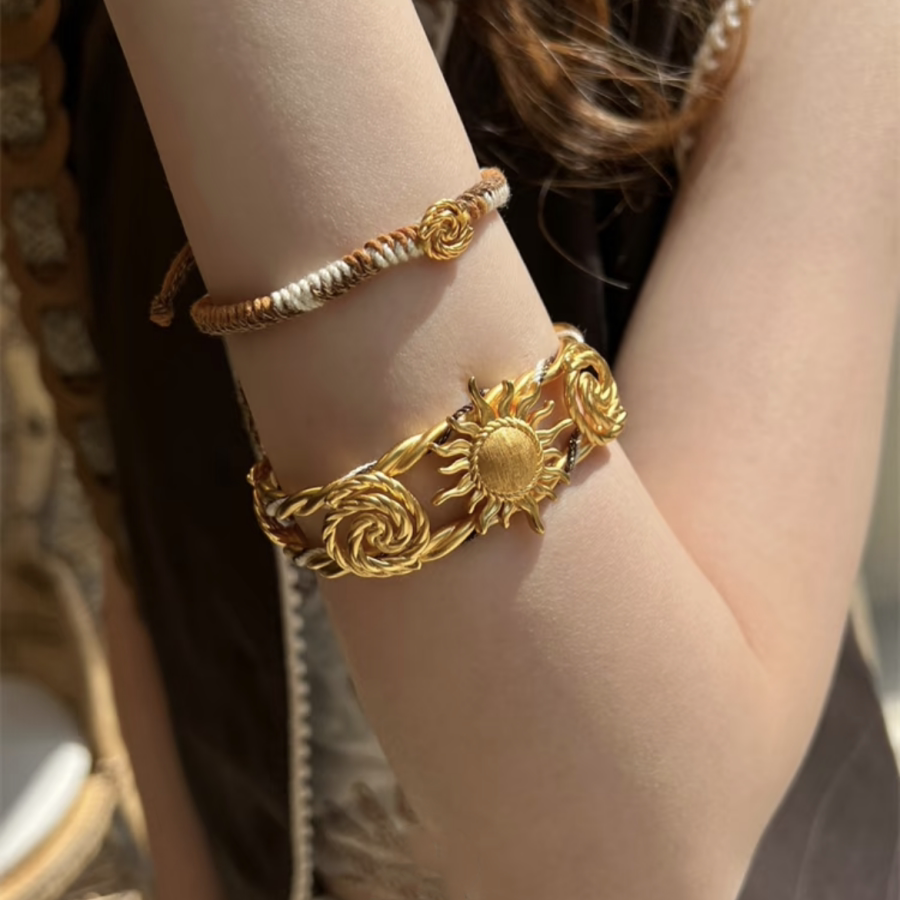 Niche Design, French Elegant Sun Knot Braided Bracelet, Adjustable Opening, Retro, Versatile, Adjustable And Stackable