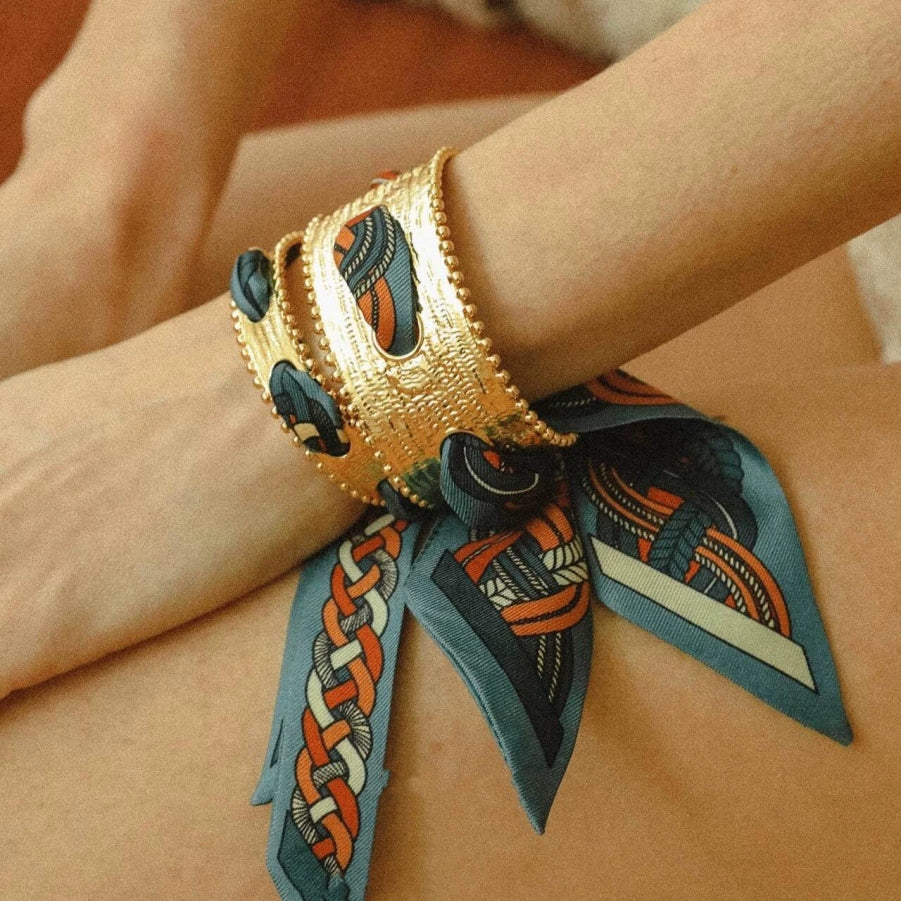 French Niche Design Ribbon Bracelet Frosted Gold Twist Opening Adjustable Middle-Aged Vintage Bracelet