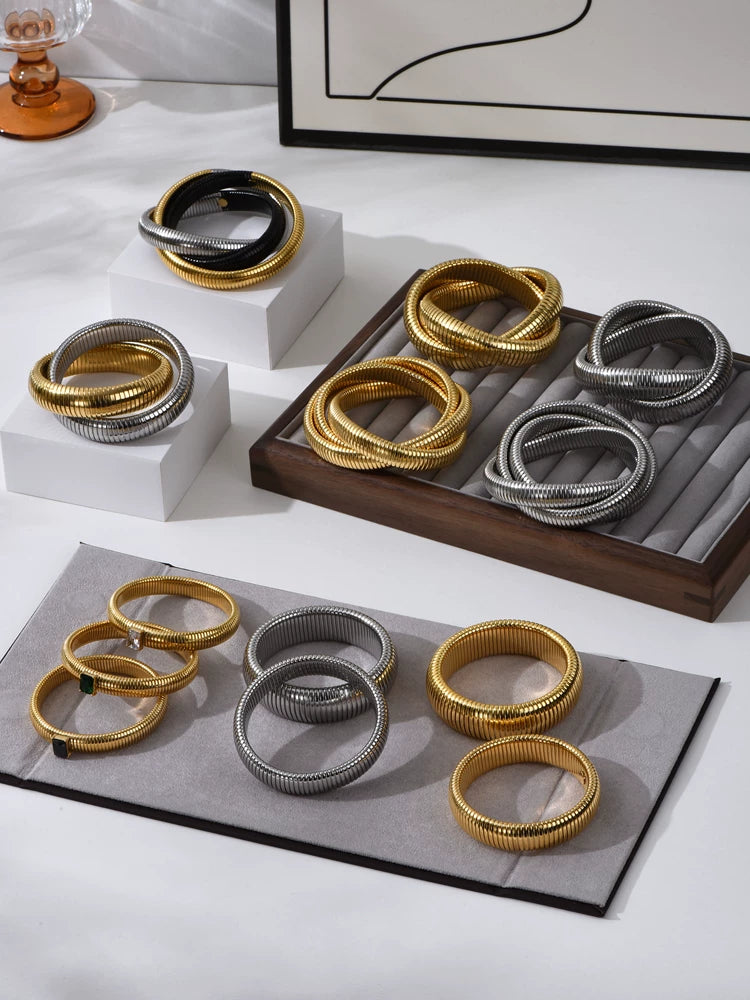 Threaded Metal Wide Spring Bracelet For Women, European And American Personality, Exaggerated, Fashionable, Versatile, Retro Temperament Bracelet, Bracelet