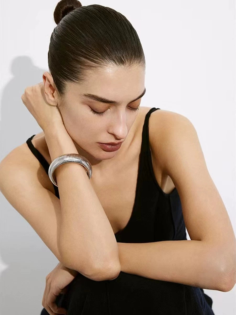 Niche Design Minimalist Wide Version Elastic Vertical Stripe Ring Bracelet Stacked With Vintage Vintage Texture Bracelet