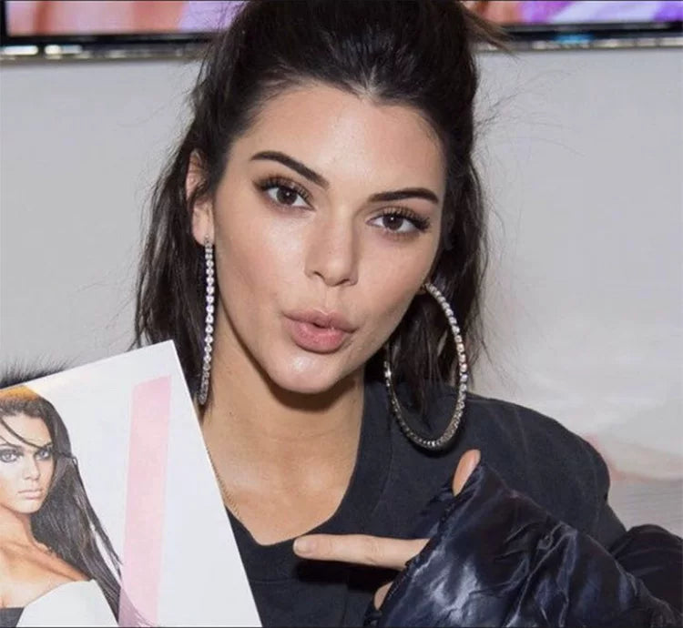 The Same Style Of Exaggerated Large Circle Rhinestone Earrings Worn By European And American Big-Name Stars On The Catwalk, Retro Retro Ins Internet Celebrity Street Shot Trendy Earrings