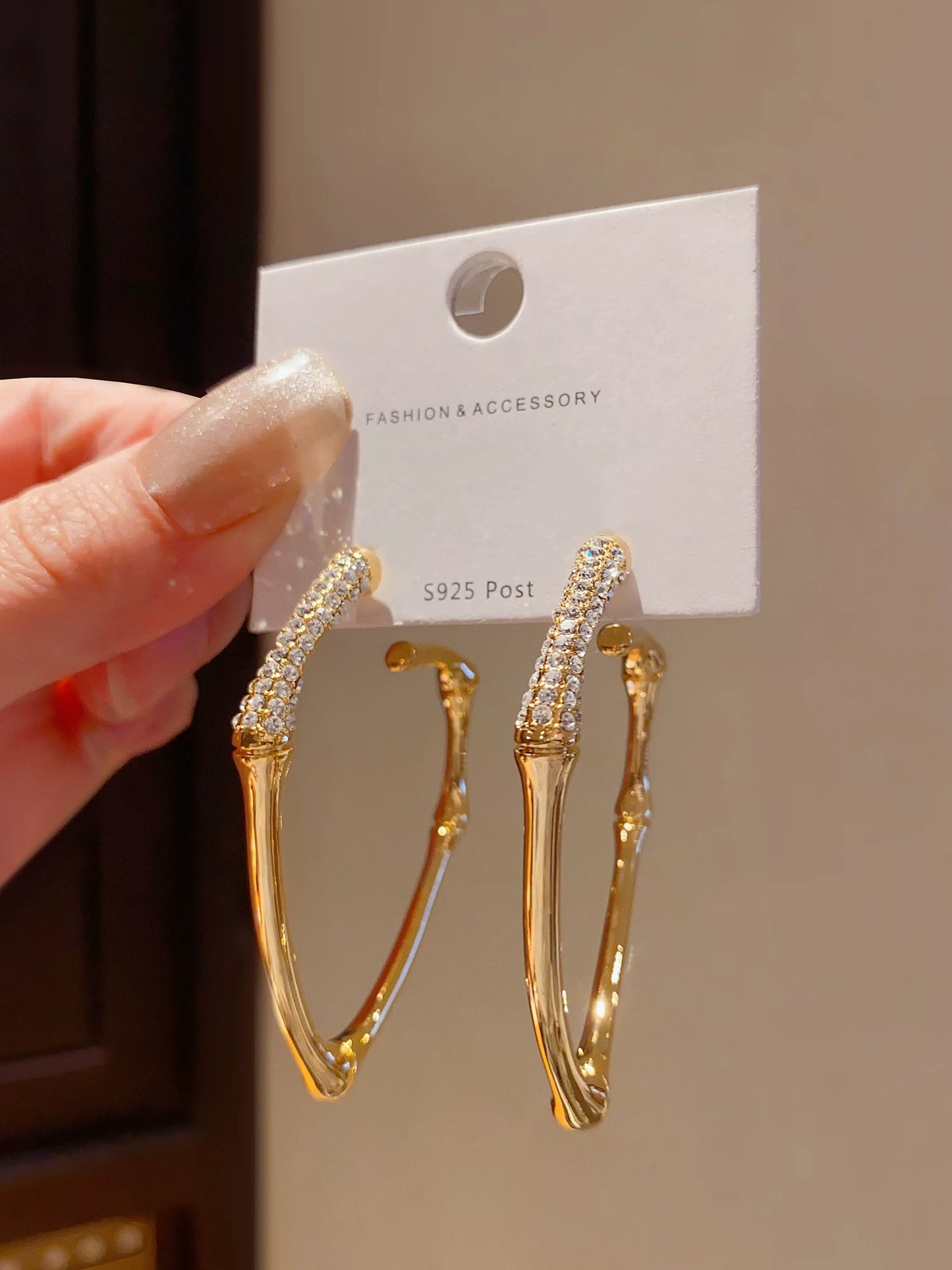 European And American Retro Exaggerated Geometric Irregular Ear Hoop Earrings For Women, Simple And Unique Design, Light Luxury Large Hoop Earrings