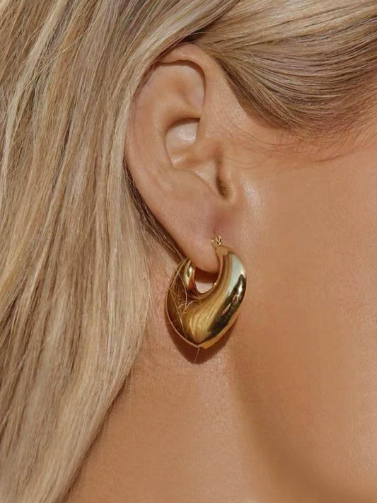 Jilifang European And American Ins Blogger Geometric Love-Shaped Metal Titanium Steel Hollow Weight-Reducing Anti-Allergic Earrings Hoops