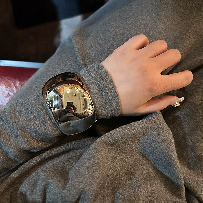 Detsccda | Niche High-End Wide Metal Curved Glossy Open Bracelet 2026 New Light Luxury European American Trendy Women’s Fashion Jewelry