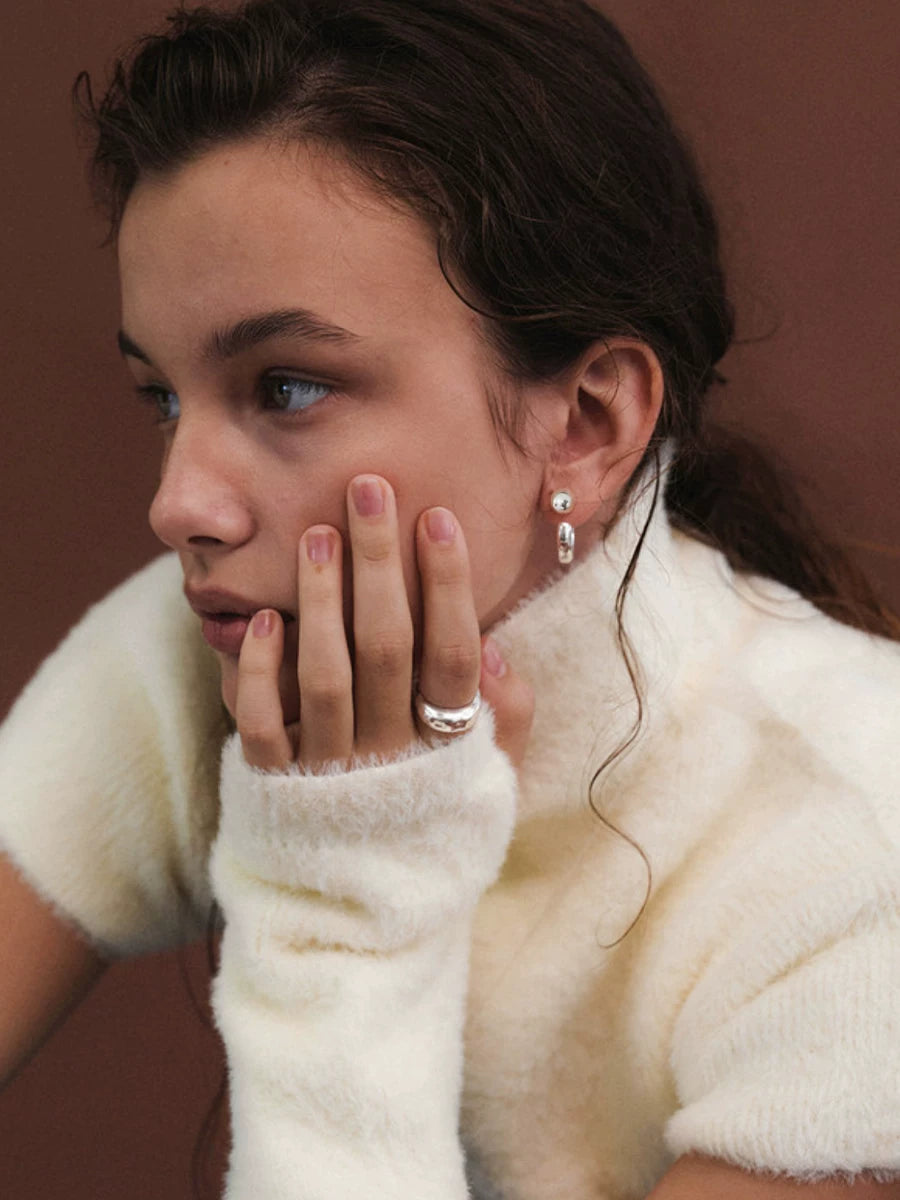 Close Your Eyes And Enter~Fashionable Niche Design High-End European And American Minimalist Personality Geometric Ring C-Shaped Hoop Earrings