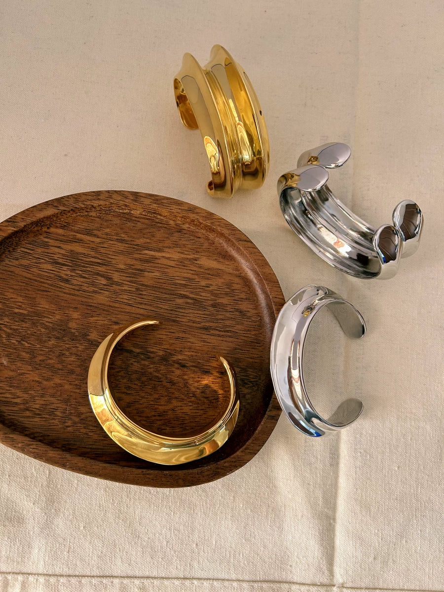 American Niche Design Ari*Na Bo*Ssard Flying Saucer Open 𫔭 Mouth Bracelet European And American Gold Exaggerated Large Bracelets Stacked