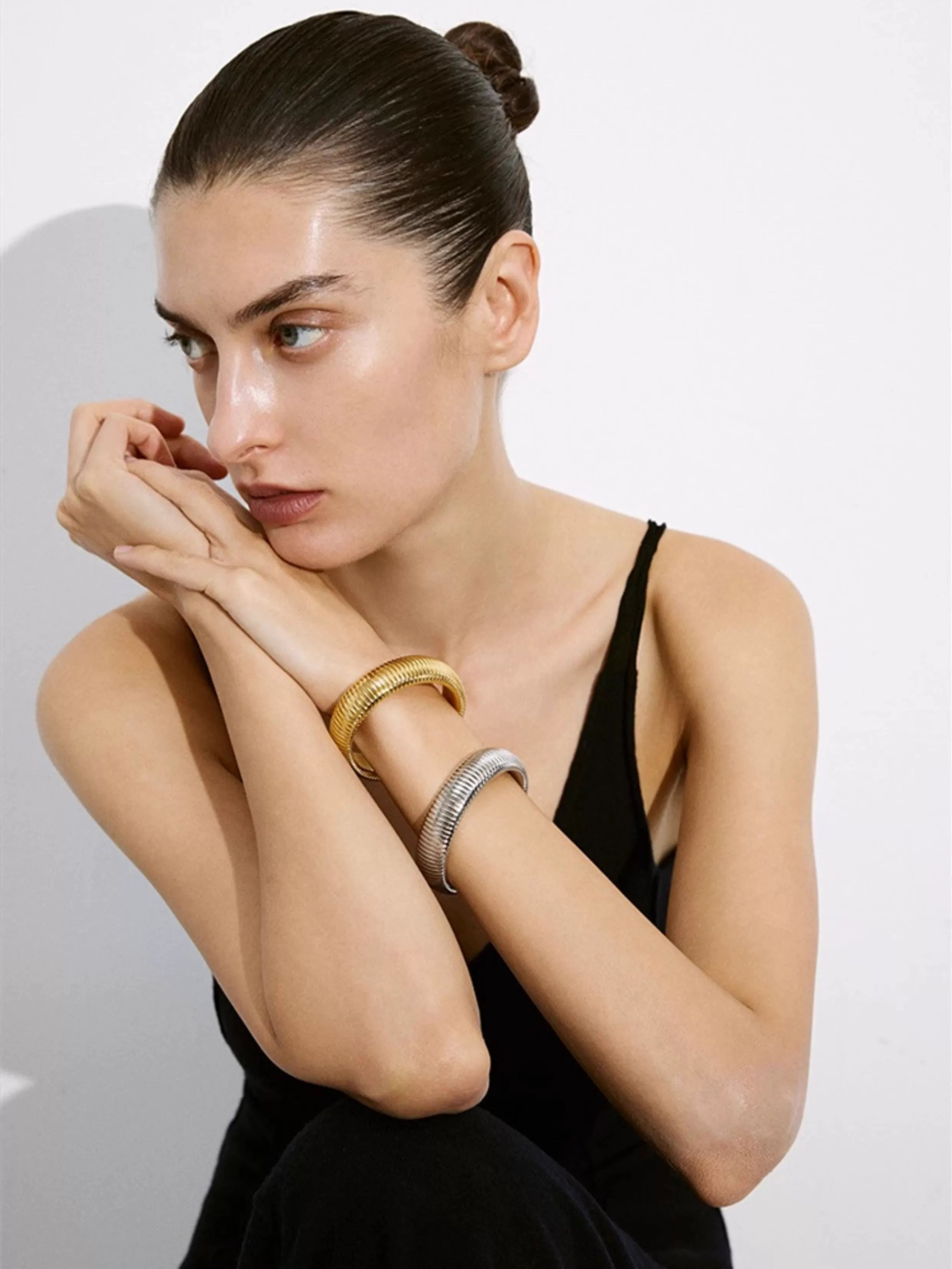 Detsccda | Threaded Metal Wide Spring Bracelet Women’s European American Personality Exaggerated Fashionable Versatile Retro Temperament Hand Jewelry