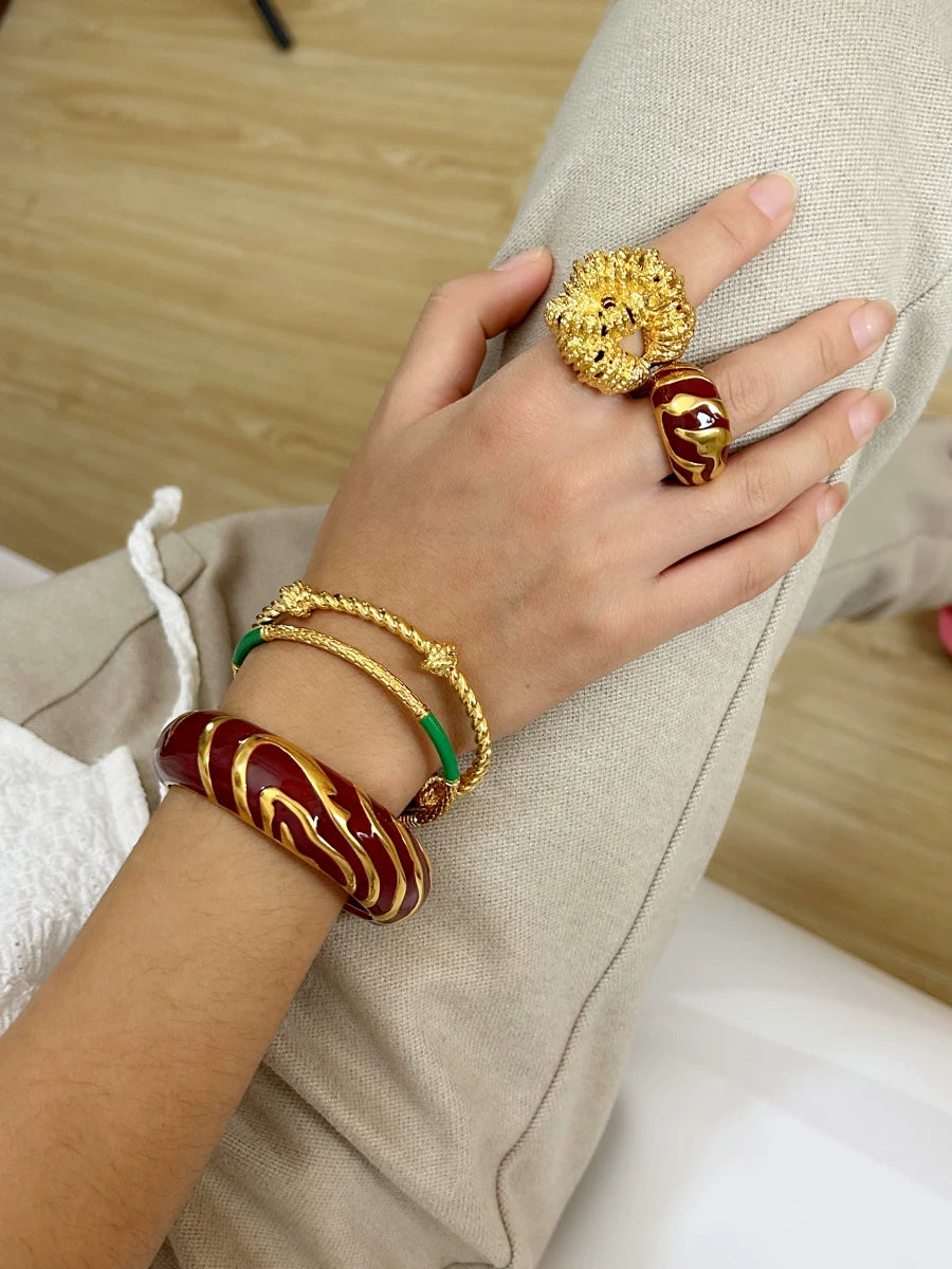 French Niche Design Au*Eliebide*Mann Burgundy Patterned 𫔭 Mouth Gold Bracelet Second-Hand Vintage