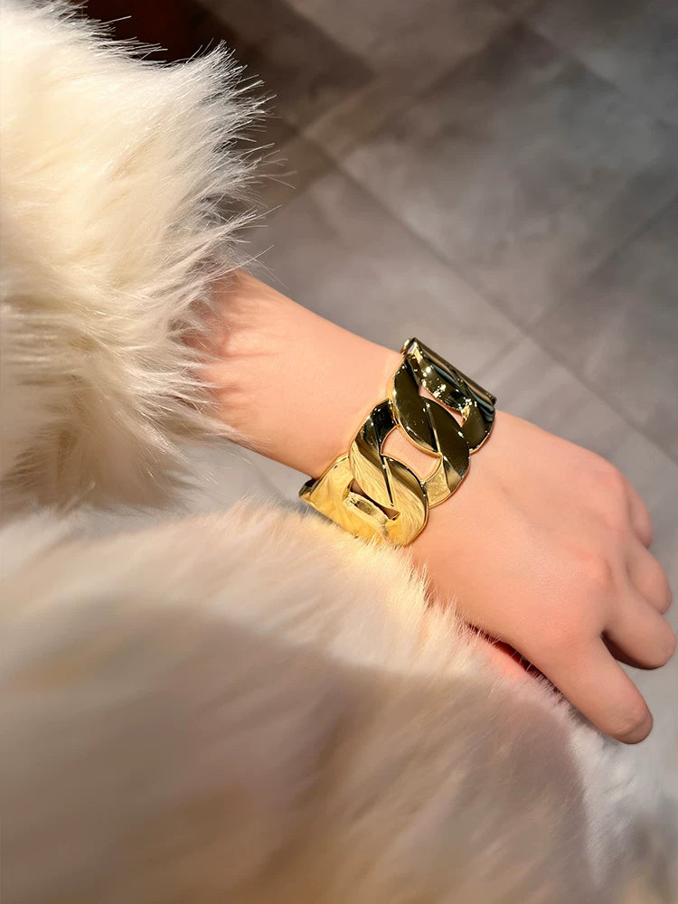 Detsccda | Personalized Exaggerated Metal Braided Heavy Industry Open Bracelet Wide Version Women’s European American Light Luxury Glossy Sweater Hand Jewelry