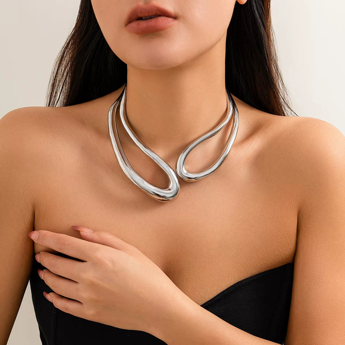 European And American Cross-Border Exaggerated Glossy Ring Metal Style Choker Necklace Ancient Hollow Irregular Spring Necklace For Women