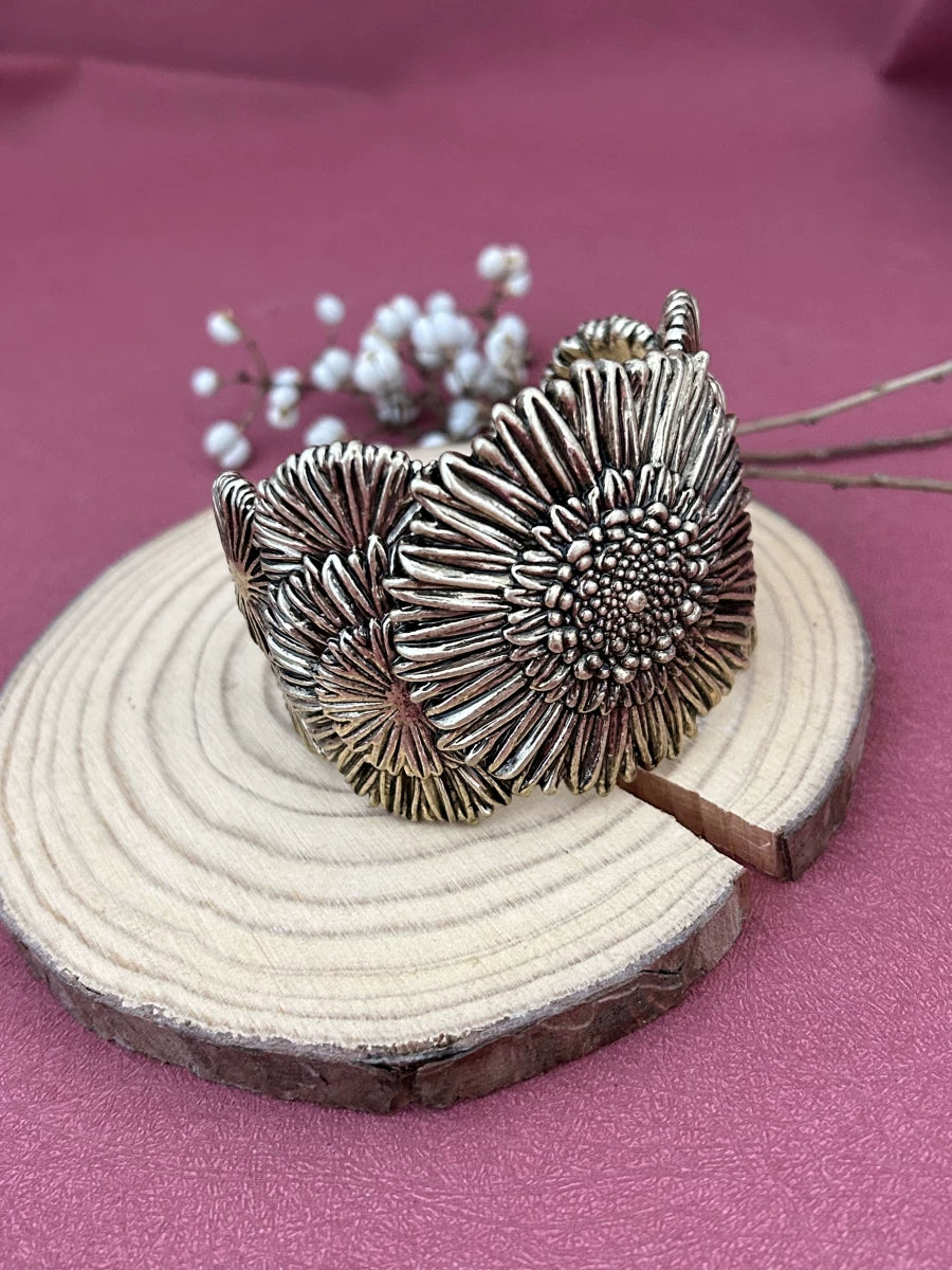 French Niche Carved Sunflower Flower Old Gold Bracelet Medieval Vintage Wide Version Exaggerated Fashionable Bracelet