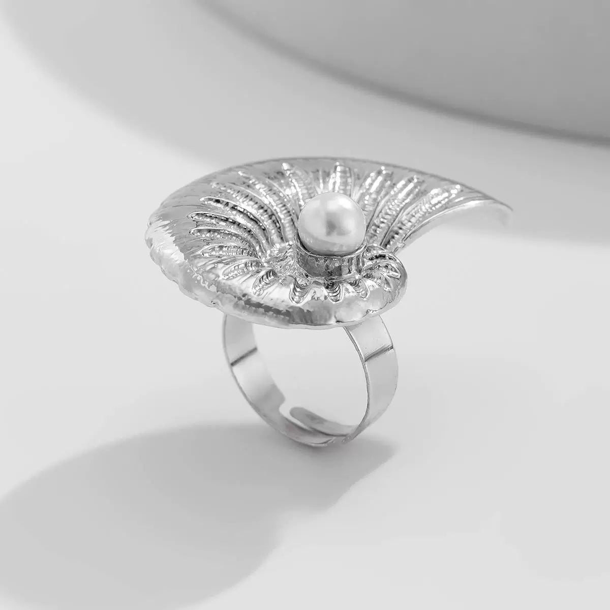 Detsccda | 2026 Metal Starfish Adjustable Ring with Imitation Pearl and Conch-Inspired Details