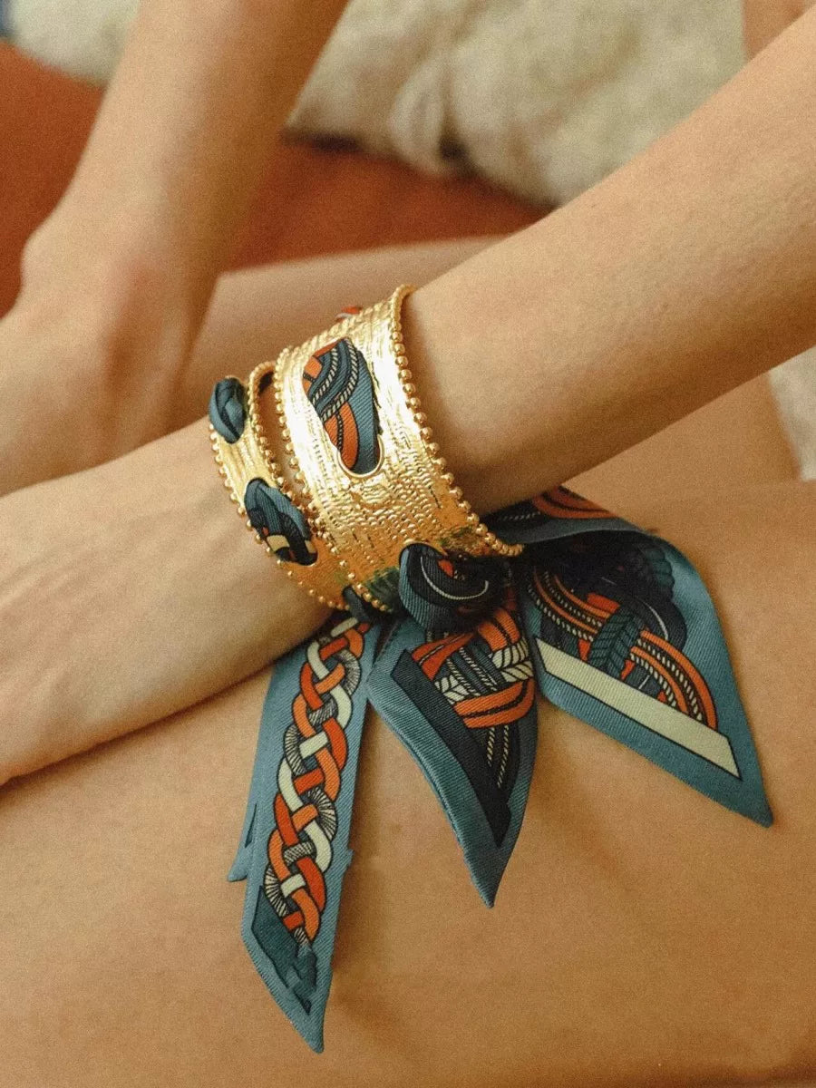 French Niche Design Ribbon Bracelet Frosted Gold Twist Opening Adjustable Middle-Aged Vintage Bracelet