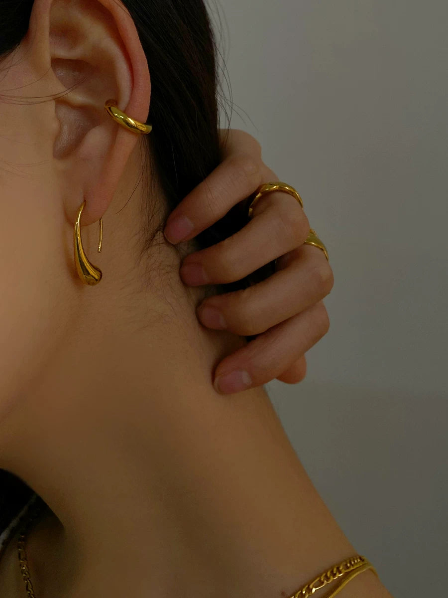 French Retro Light Luxury European And American Ins Style 18K Gold Plated Extremely Simple Ear Hook Earrings Mini Water Drop Earrings Hypoallergenic