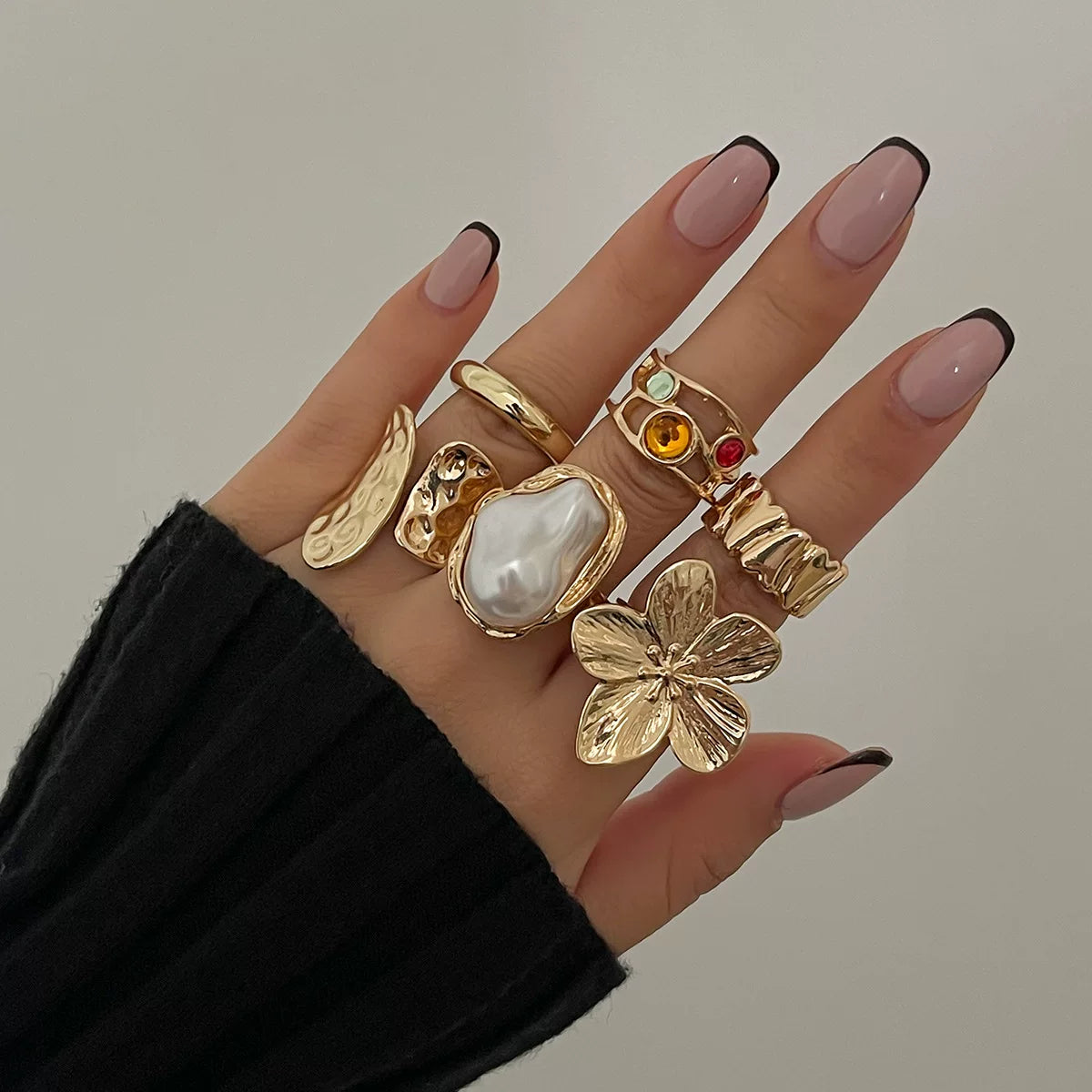 Detsccda | 2026 Women's Open Ring with Baroque Imitation Pearl Inlaid Gemstone and Liquid Lava Flower Design Statement Jewelry