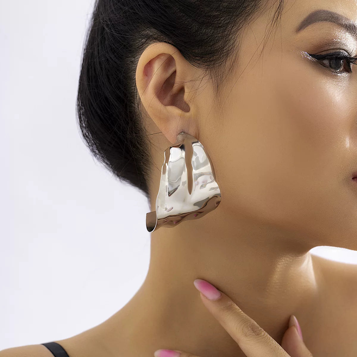 European And American Earrings, Cool Style Metal Sequin Earrings For Women, Niche Irregular Geometric C-Shaped Earrings