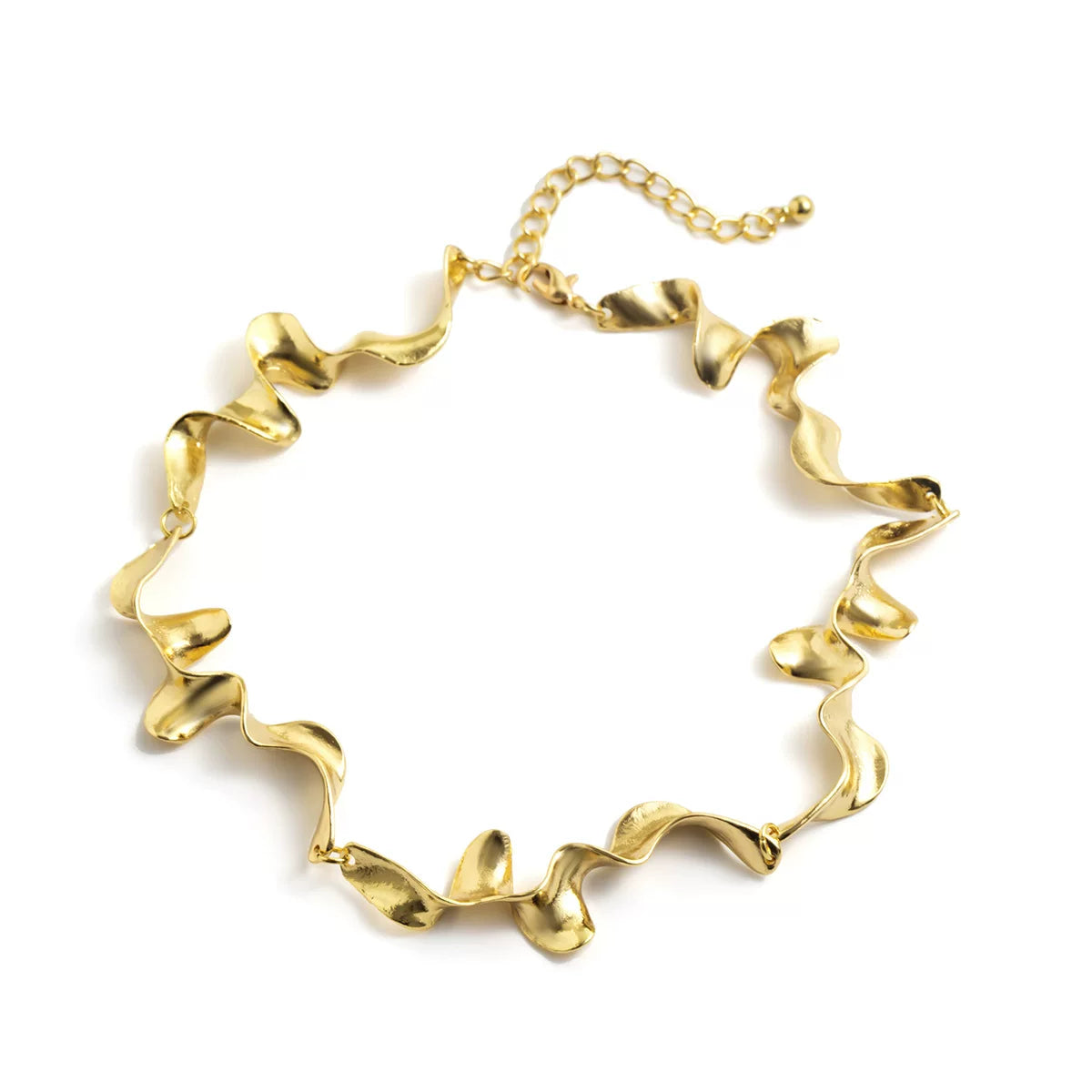 Detsccda | Geometric Twist Metal Choker Necklace with Liquid Texture Finish for Everyday Wear 2026